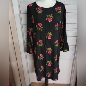 Old Navy Dress Size Large, Black with Pink Rose Print, Pullover Keyhole Open